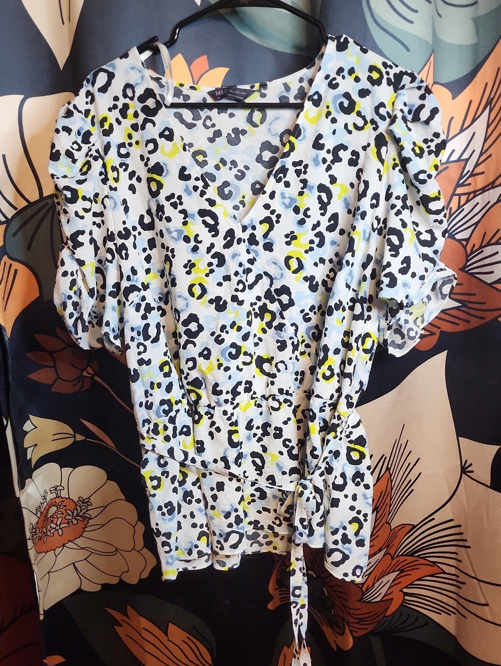 V-Neck Tie-Waist Leopard Print Blouse - White with Yellow & Black